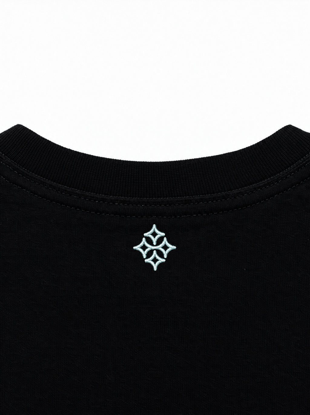 Imposé “College Arc” Relaxed Cropped Tee – Black
