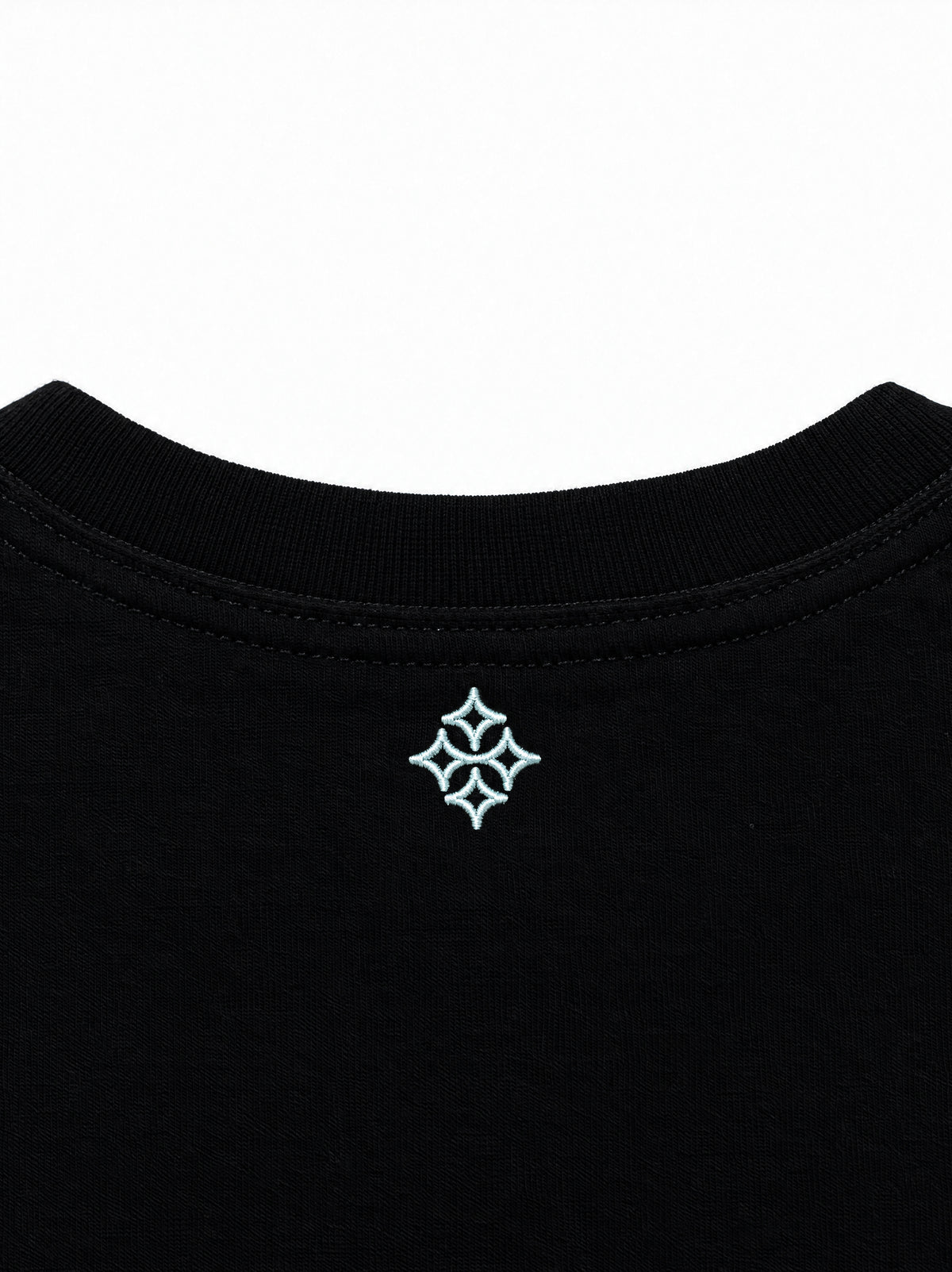Imposé “College Arc” Relaxed Cropped Tee – Black