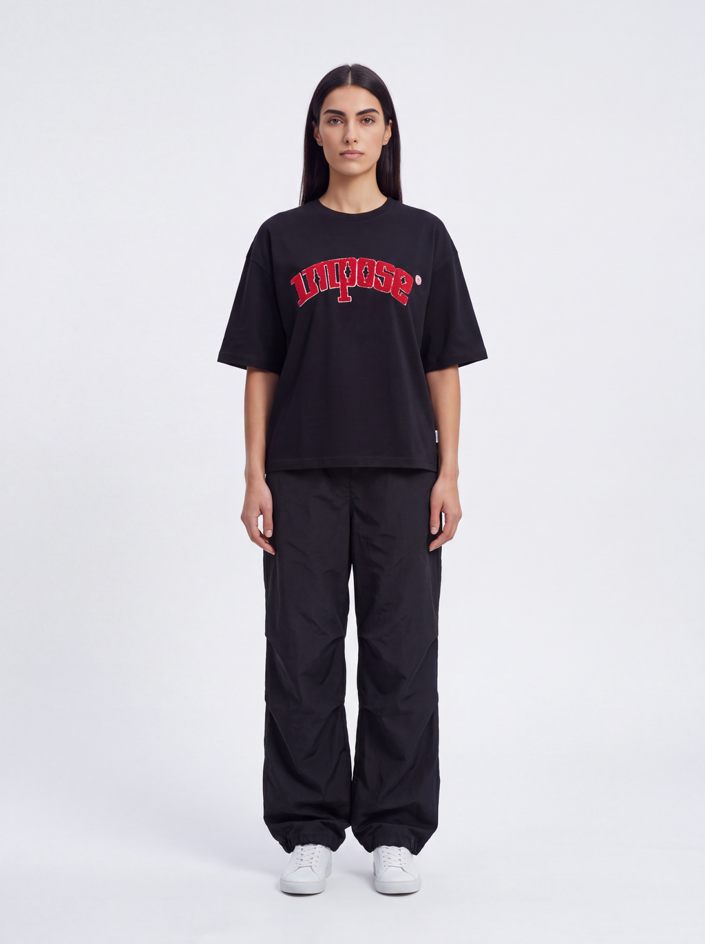 Imposé “College Arc” Relaxed Cropped Tee – Black